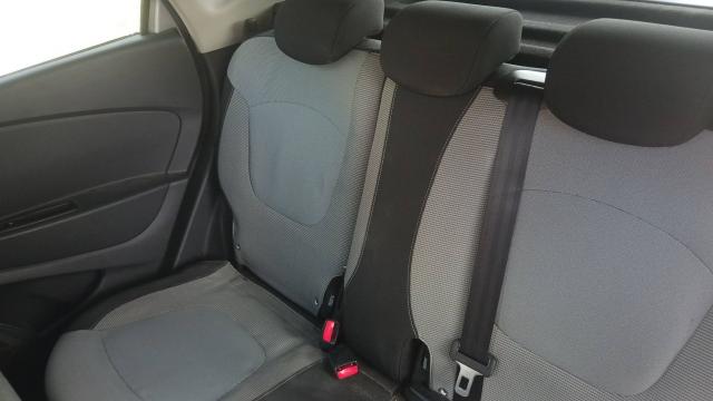 Renault Captur image 9