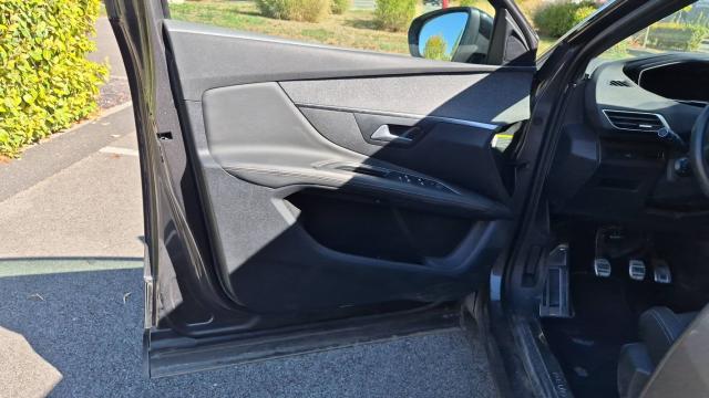 Peugeot 3008 image 8