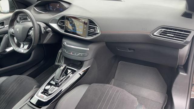 Peugeot 308 image 9