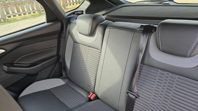 Ford Focus image 2