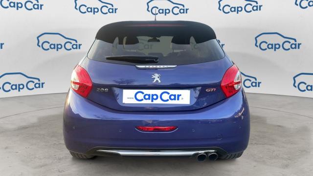 Peugeot 208 image 7