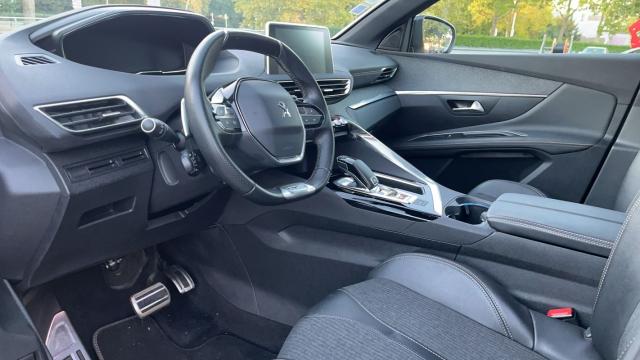 Peugeot 3008 image 2
