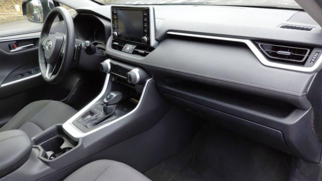Toyota Rav4 image 2