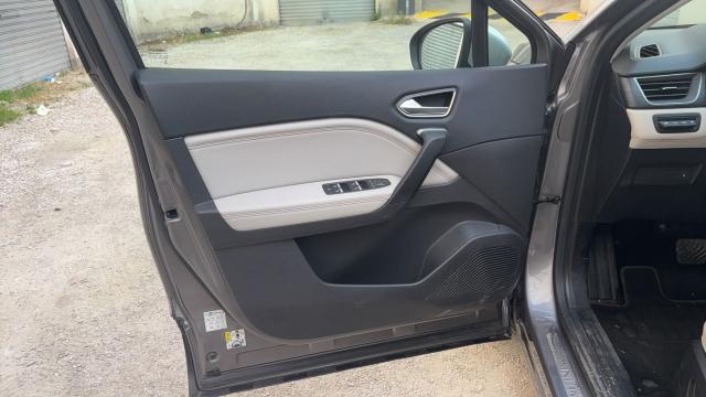 Renault Captur image 7