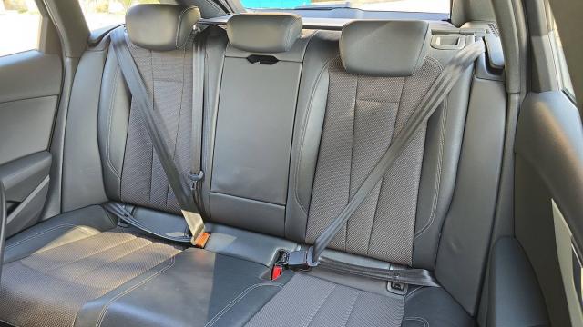 Audi A4 Avant image 9