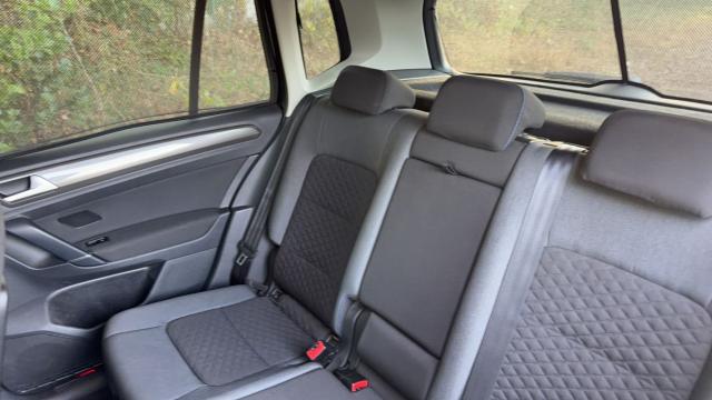Volkswagen Golf Sportsvan image 5