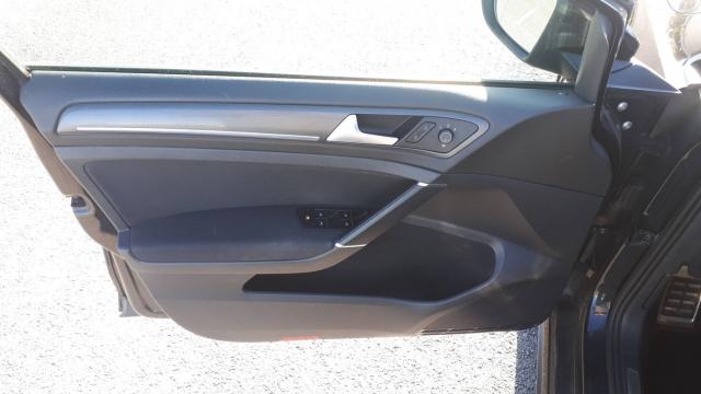 Volkswagen Golf image 4