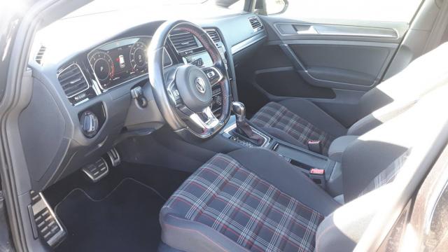 Volkswagen Golf image 8