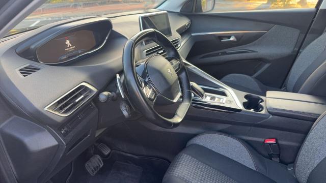 Peugeot 5008 image 3
