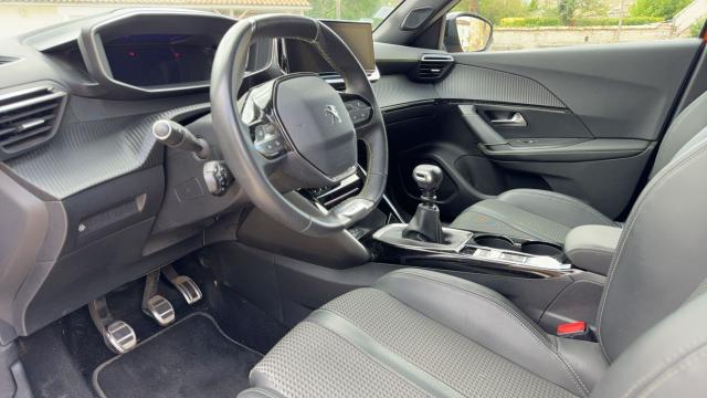 Peugeot 2008 image 9