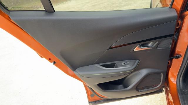 Peugeot 2008 image 4