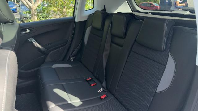 Peugeot 2008 image 7