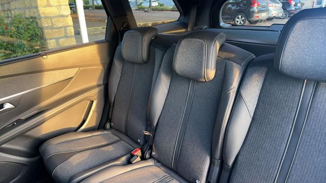 Peugeot 5008 image 8