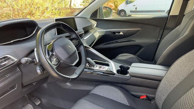 Peugeot 5008 image 8