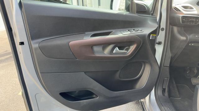 Peugeot Rifter image 1