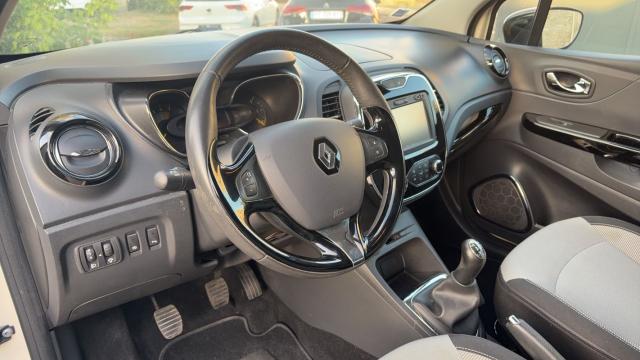Renault Captur image 1