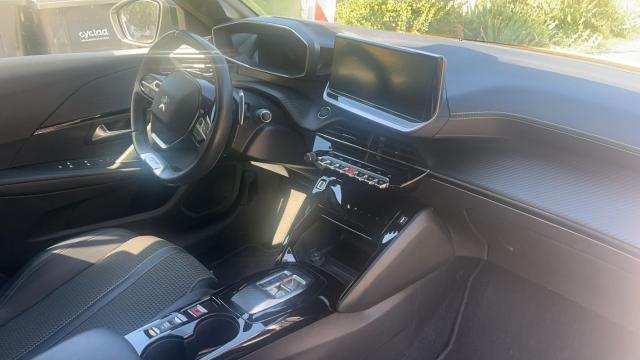 Peugeot 208 image 7