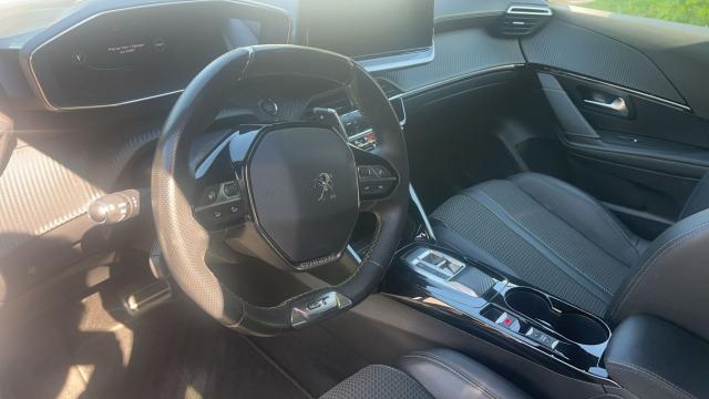 Peugeot 208 image 2