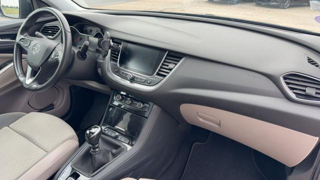 Opel Grandland X image 1