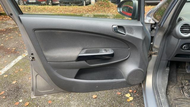 Opel Corsa image 2