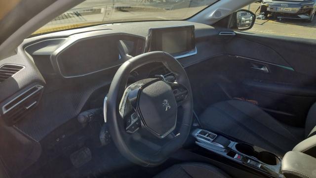 Peugeot 208 image 2
