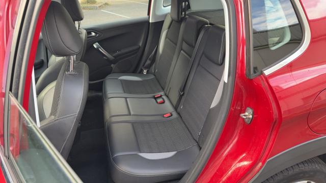 Peugeot 2008 image 3