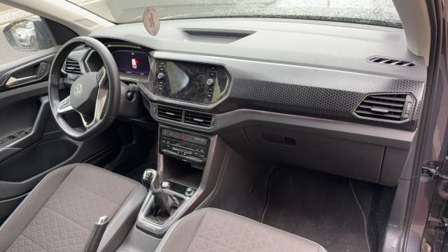 Volkswagen T-Cross image 3