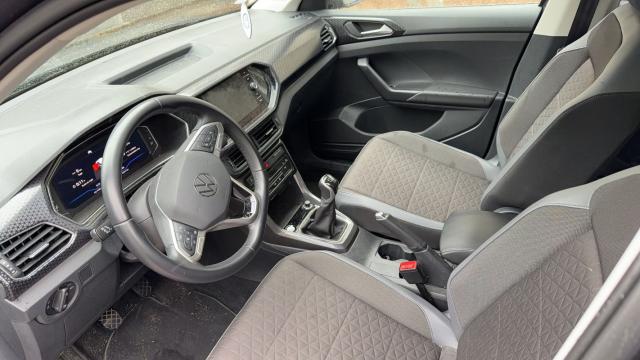 Volkswagen T-Cross image 9