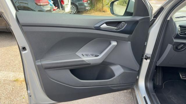 Volkswagen T-Cross image 8