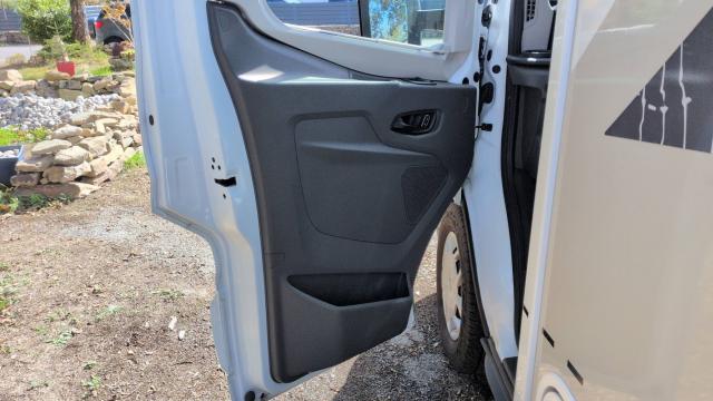 Ford Transit image 7