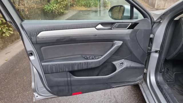 Volkswagen Passat Sw image 5