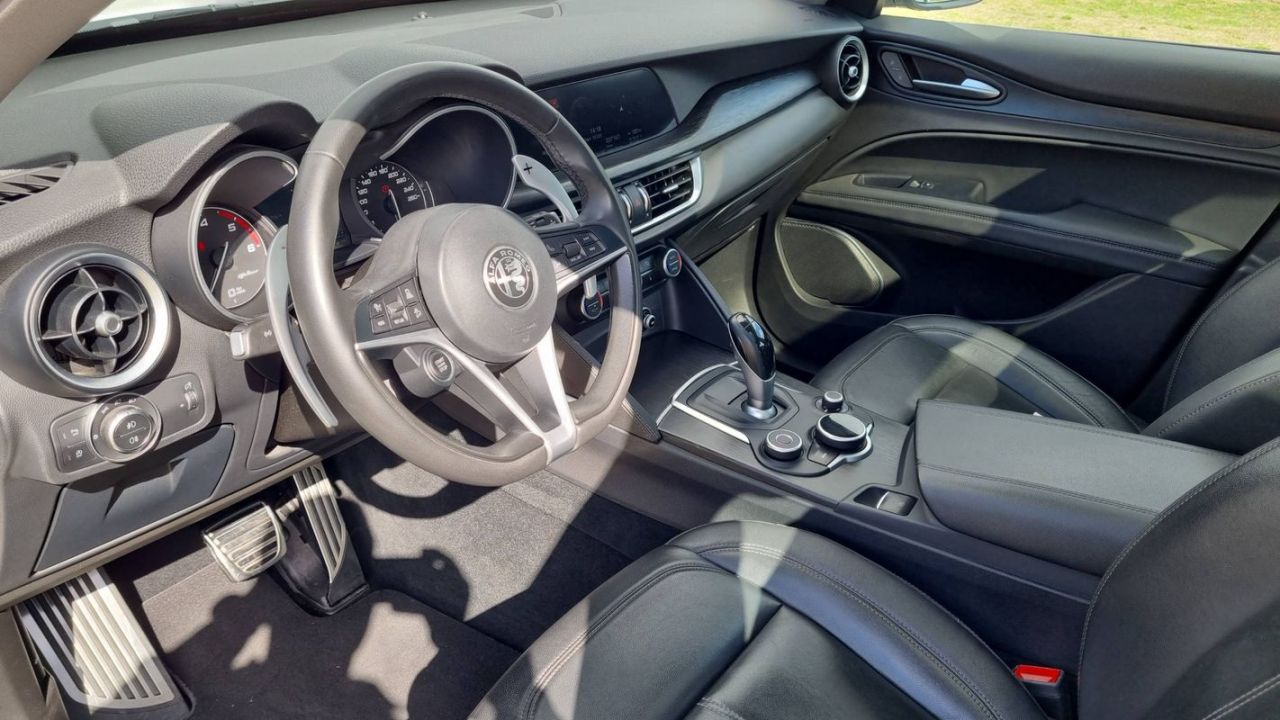 Alfa Romeo Stelvio à Poitiers – photo 1