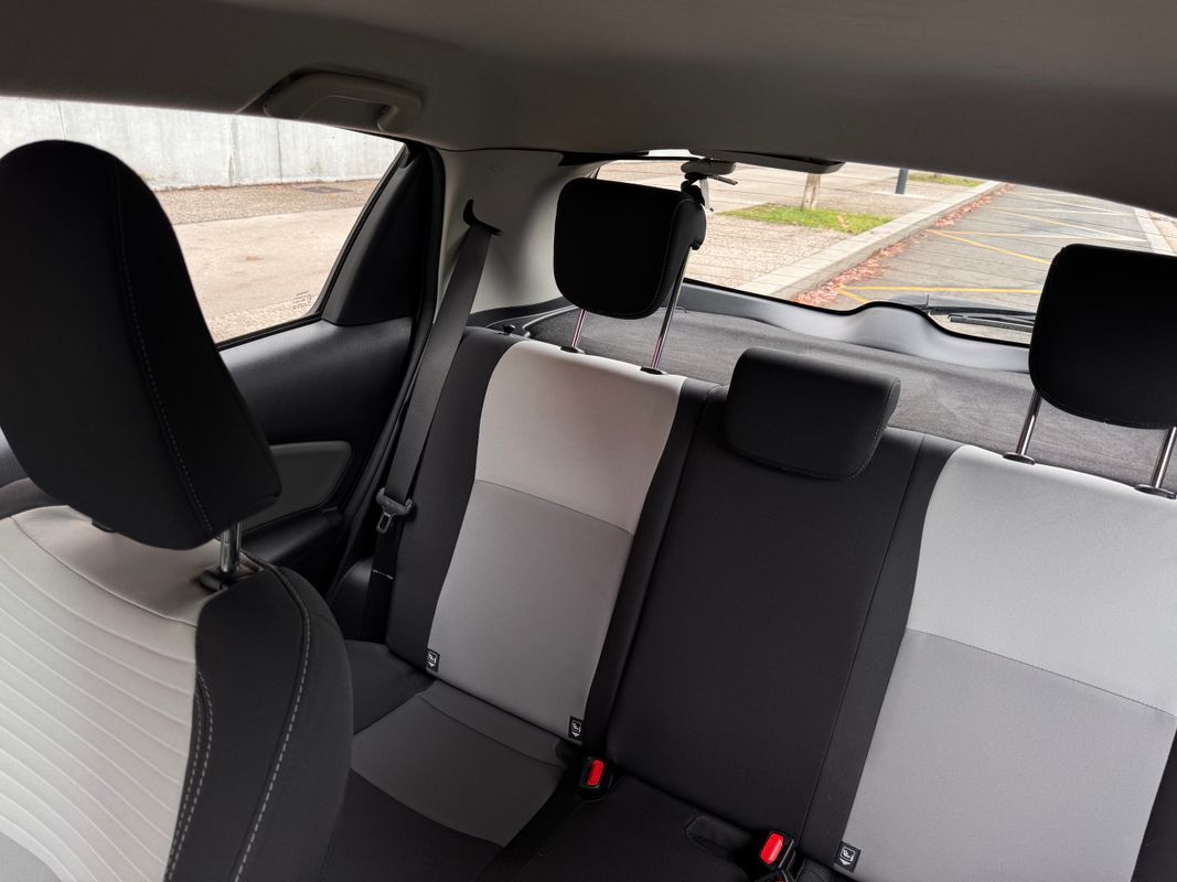 Toyota Yaris à Bordeaux – photo 1