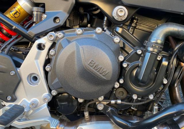 Bmw F900xr image 1