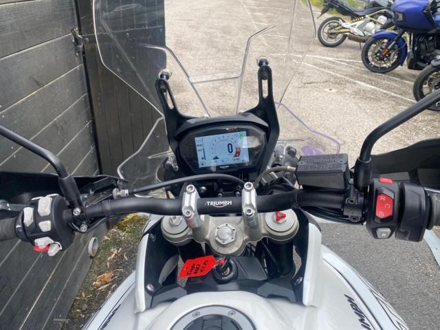 Triumph Tiger 800 Xca image 5