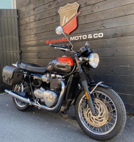 Triumph Bonneville image 5