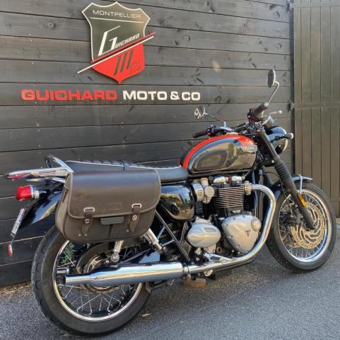 Triumph Bonneville image 4