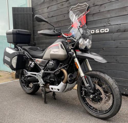Moto Guzzi V85 image 1