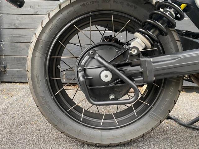 Moto Guzzi V85 image 5