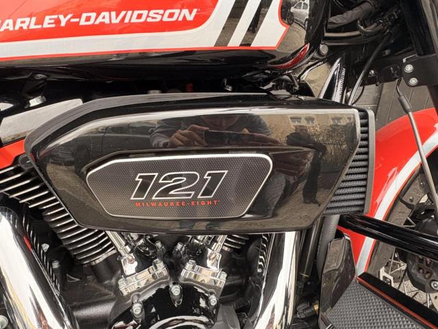 Cvo Streetglide image 3