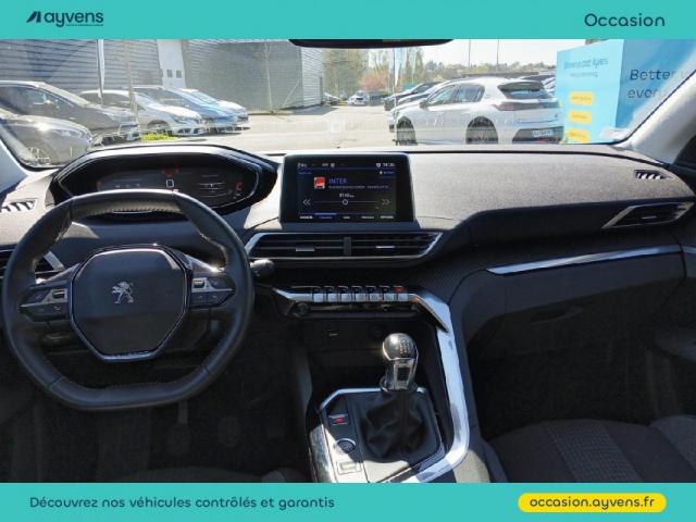 Peugeot 3008 image 2
