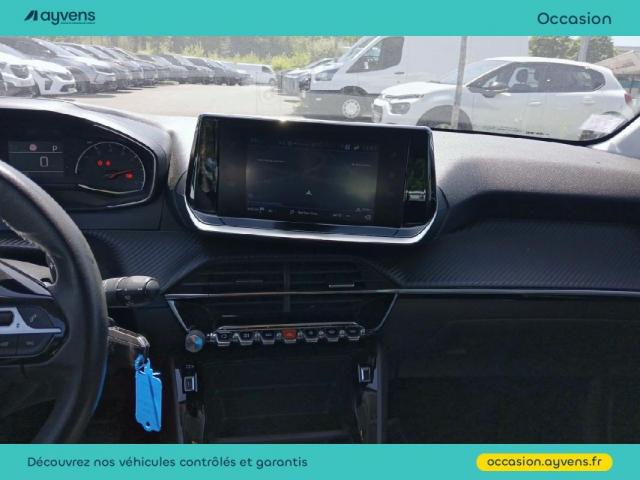 Peugeot 208 image 8