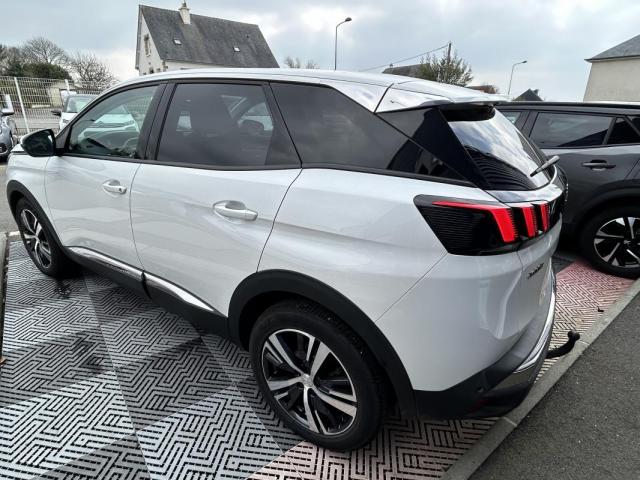 Peugeot 3008 image 3