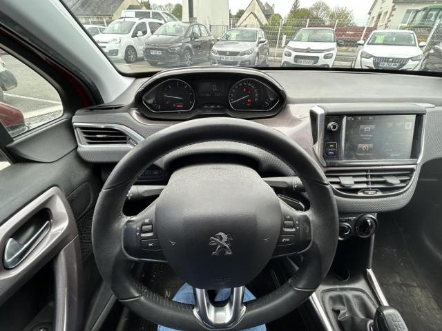 Peugeot 2008 image 8