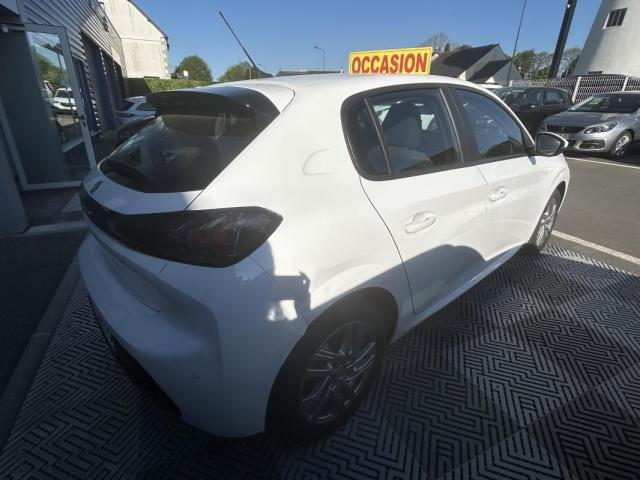 Peugeot 208 image 5