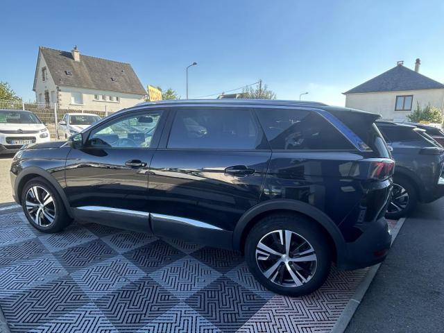 Peugeot 5008 image 8