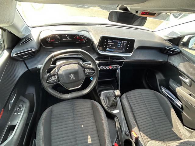 Peugeot 208 image 5