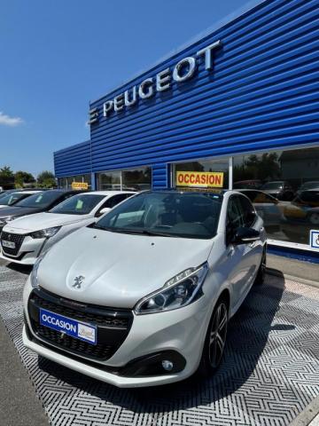 Peugeot 208 image 2