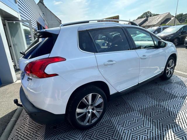 Peugeot 2008 image 6