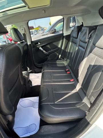 Peugeot 2008 image 8